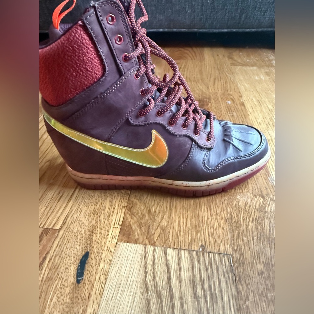 Nike. Dunk Sky High SneakerBoot 'Deep Burgundy'. Size 6.5. - Picture 8 of 11